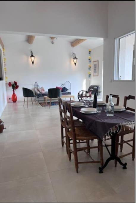 Jolie Maison Pays D'aix Apartment